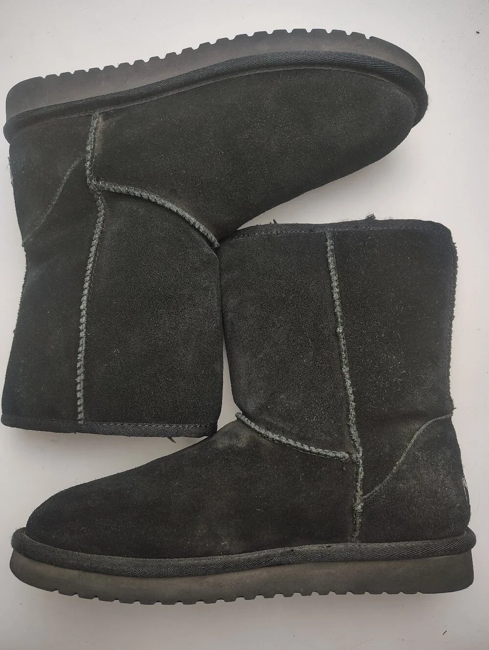 Koolaburra By Ugg Koola Short Black Suede Slip-On Boots Size 8